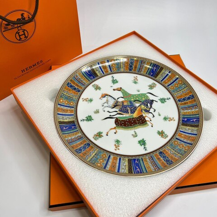 Тарелка Hermes