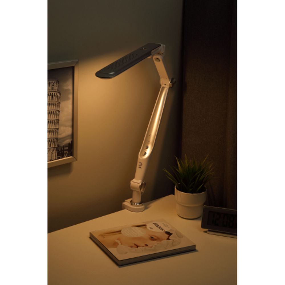 Настольный светильник ЭРА NLED-496-12W-S светодиодный на струбцине серебро