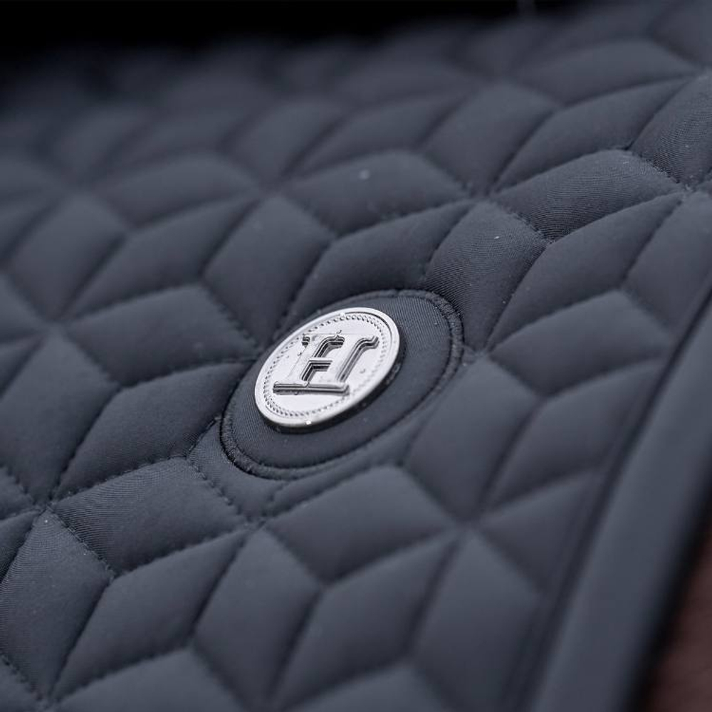 Вальтрап конкурный Essential GP HV Polo