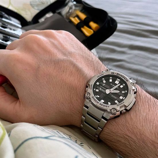 Наручные часы Casio GST-B600D-1A