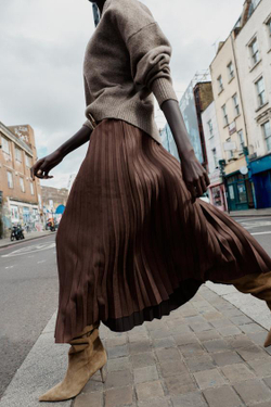 ZARA ПЛИССИРОВАННАЯ ЮБКА-МИДИ ПОД ЗАМШУ С ПОЯСОМ, КОРИЧНЕВЫЙ