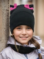 Осенняя шапка для девочки с ушками и снуд