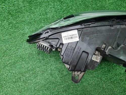 Фара левая Volvo XC90 2 (2014-2019) LED