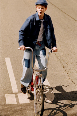 ZARA ДЖИНСЫ LOOSE С НАШИВКАМИ, СИНИЙ