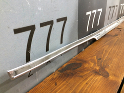 Накладка крышки багажника Mercedes GLS (X167) 19-нв Б/У Оригинал A1677430100