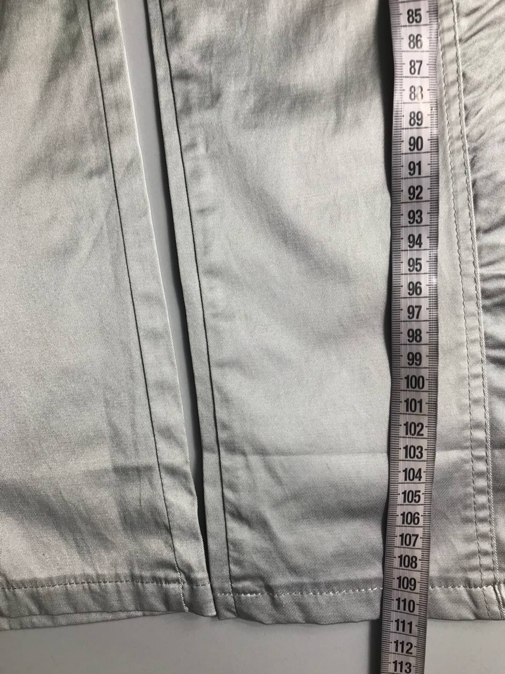 Брюки с легким переливом, визуально на 44 размер