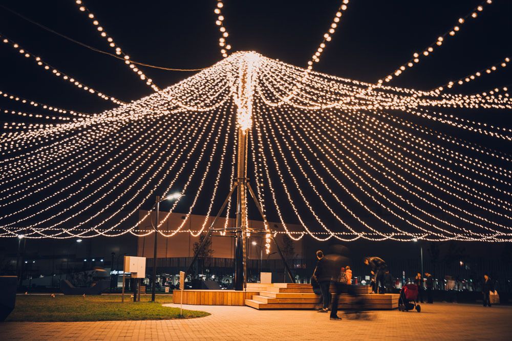 Световой шатёр из гирлянд