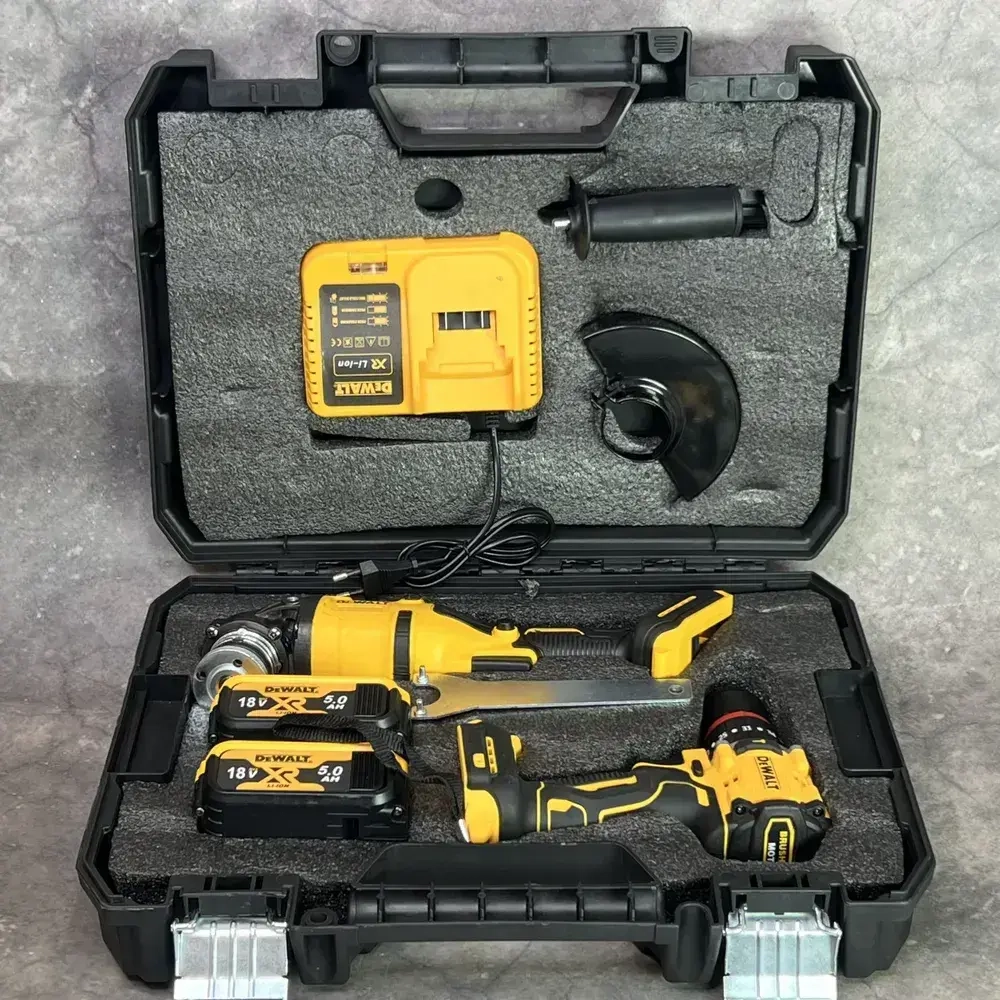 Шуруповерт и УШМ(болгарка) DeWALT / Набор аккумуляторного инструмента Dewalt / Набор электроинструмента шуруповерт и болгарка 2АКБ