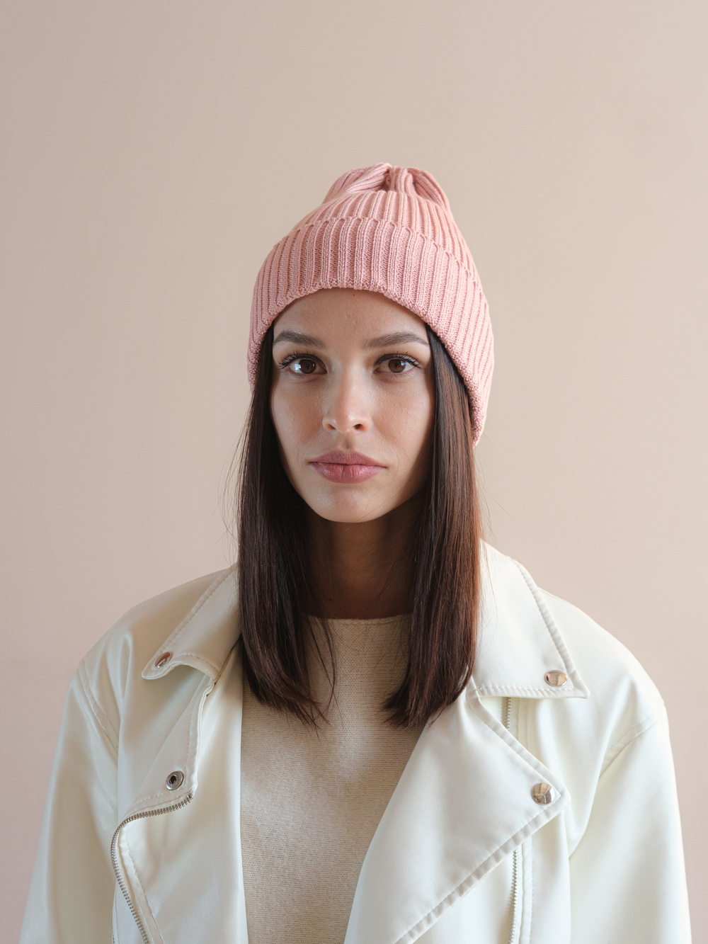 Шапка вязаная-резинка весенняя/осенняя хлопковая КЭП(Розовый персик)