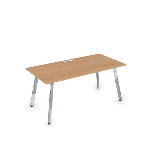 10СР.074 Стол рабочий, прямолинейный (1600*700*750)