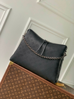 Louis Vuitton Hand It All MM
