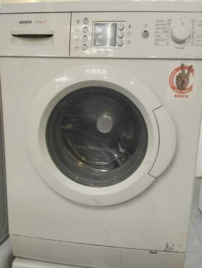 Стиральная машина Bosch WLX 20460 OE б/у фронтальная 4.5 кг 1000 об/мин