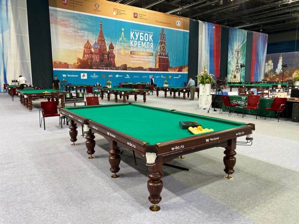 Бильярдный стол для русской пирамиды "Онега" (12 футов, сланец 45мм, орех пекан)