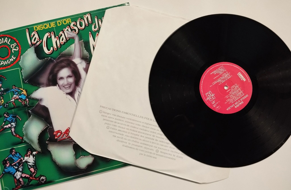 Винтажная виниловая пластинка LP Dalida Далида Disque DOr La Chanson Du Mundial (France 1982)