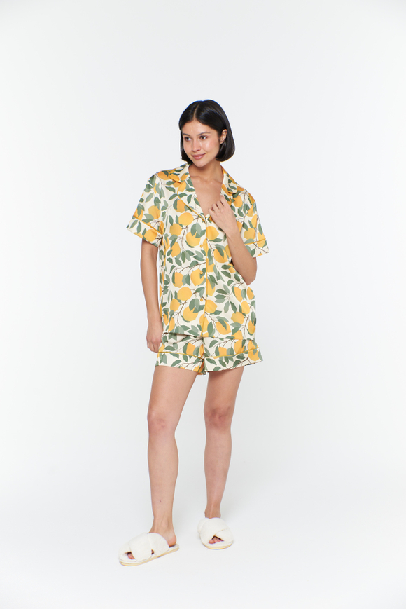 Шелковая блуза с кантом и лимонами