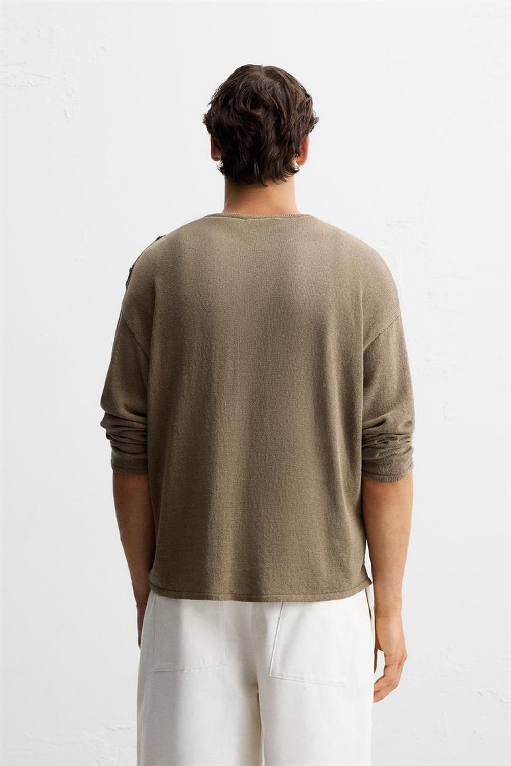 ZARA ТРИКОТАЖНАЯ ФУТБОЛКА С ПУГОВИЦАМИ, ТЕМНО-БЕЖЕВЫЙ