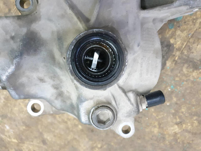 Редуктор передний Mercedes C w205 (2014-2023)