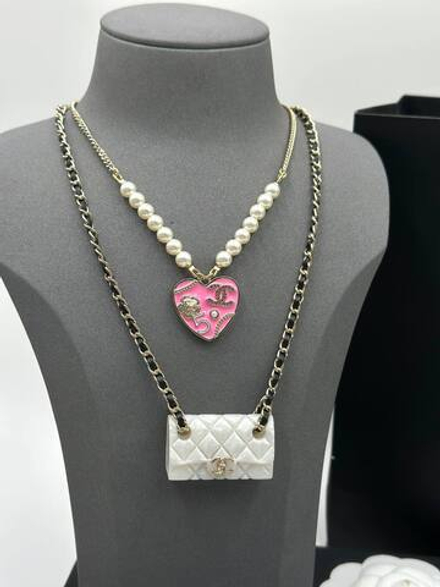 Колье CHANEL сумочка