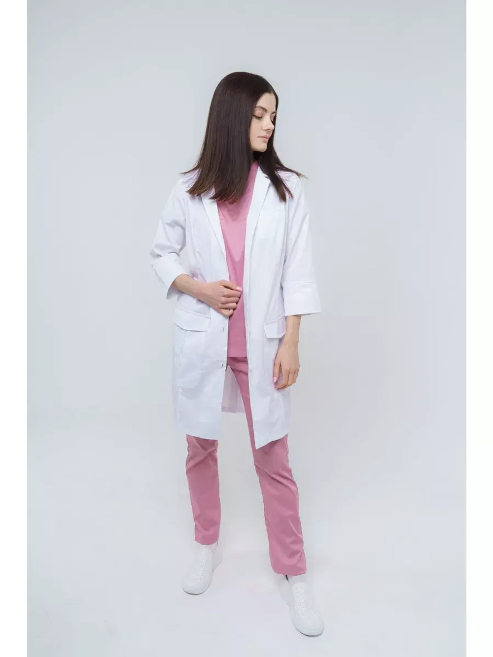 Медицинский халат женский укороченный на пуговицах TZ120-WHT