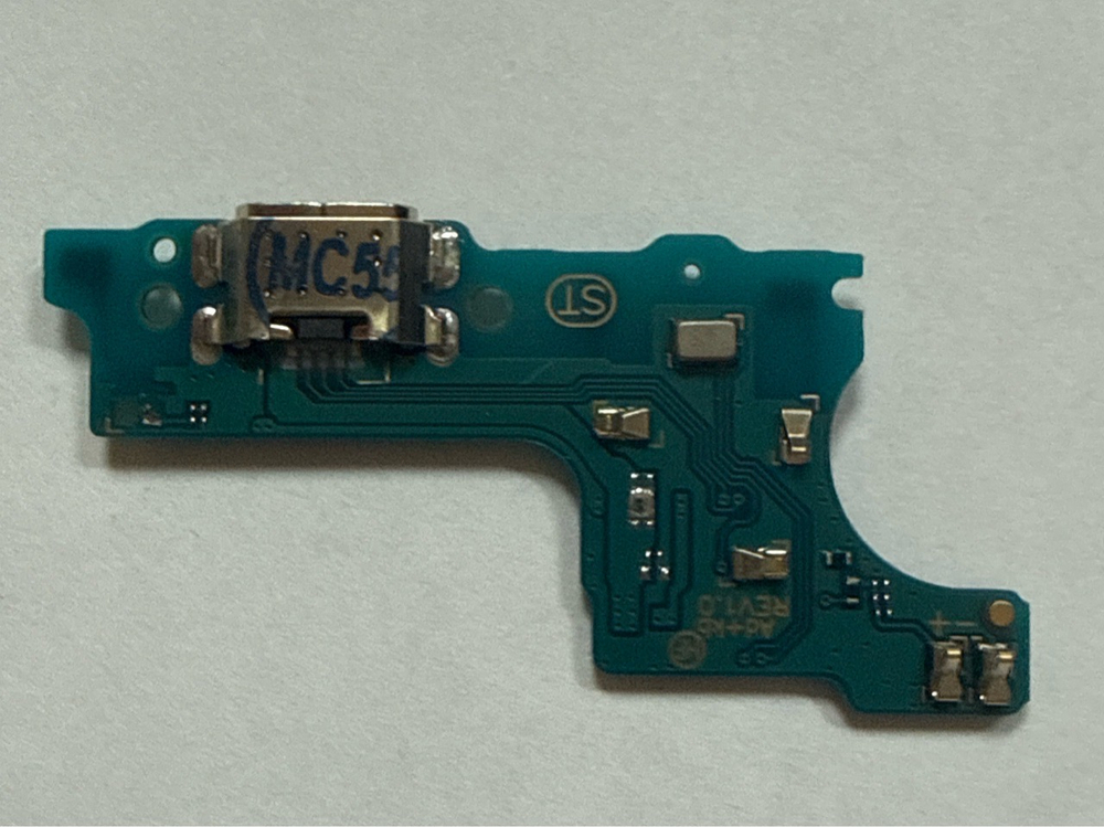 Шлейф для Samsung A015F/M015F (A01/M01) плата системный разъем/микрофон (узкий коннектор)