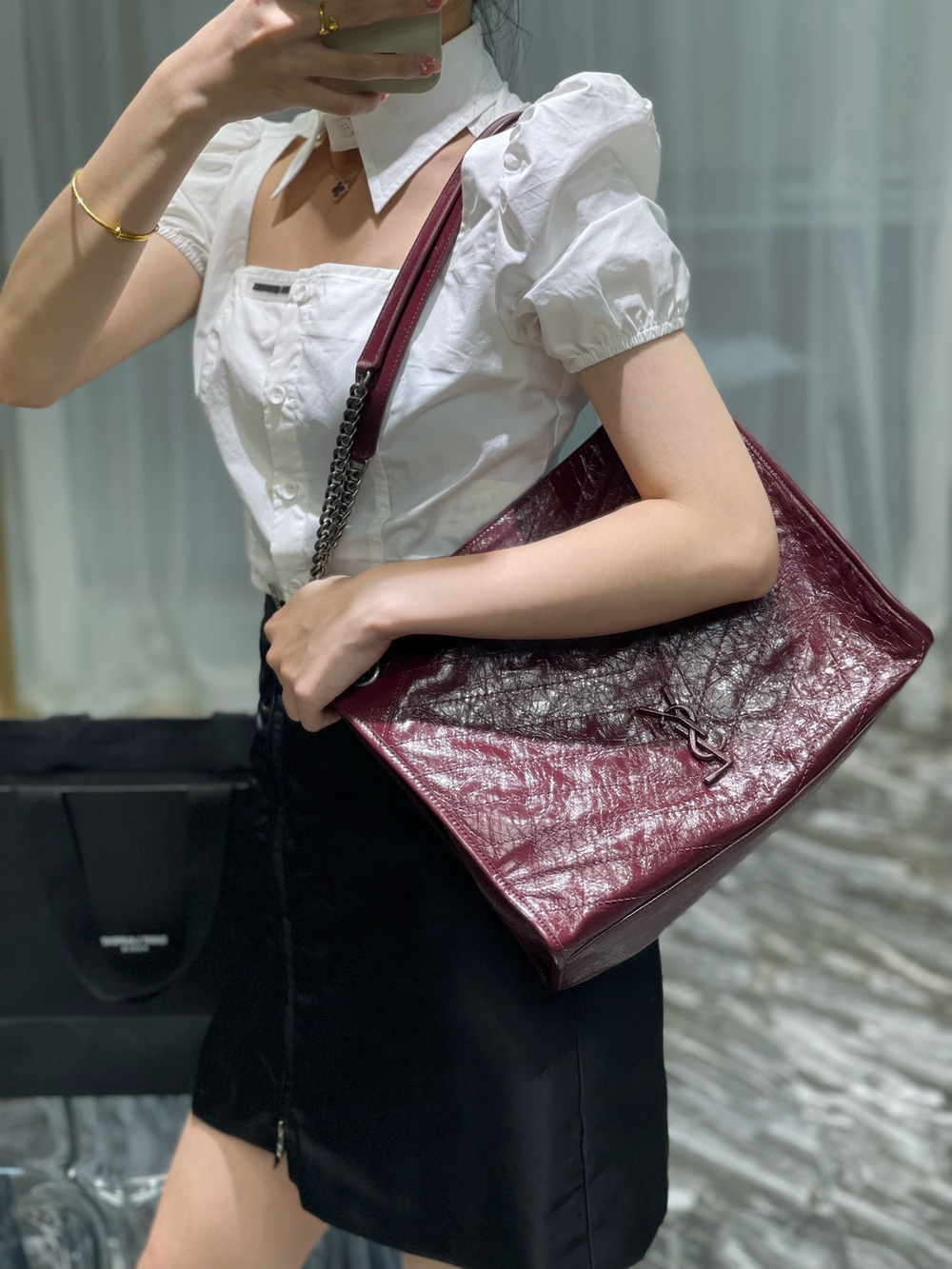 Yves Saint Laurent Niki Shopping Bag 33 cm