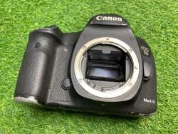 Canon EOS 5D Mark III ( 111.000 кадров )