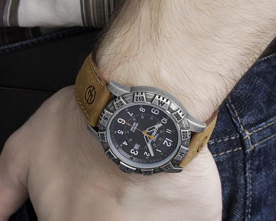 Наручные часы Timex T49991
