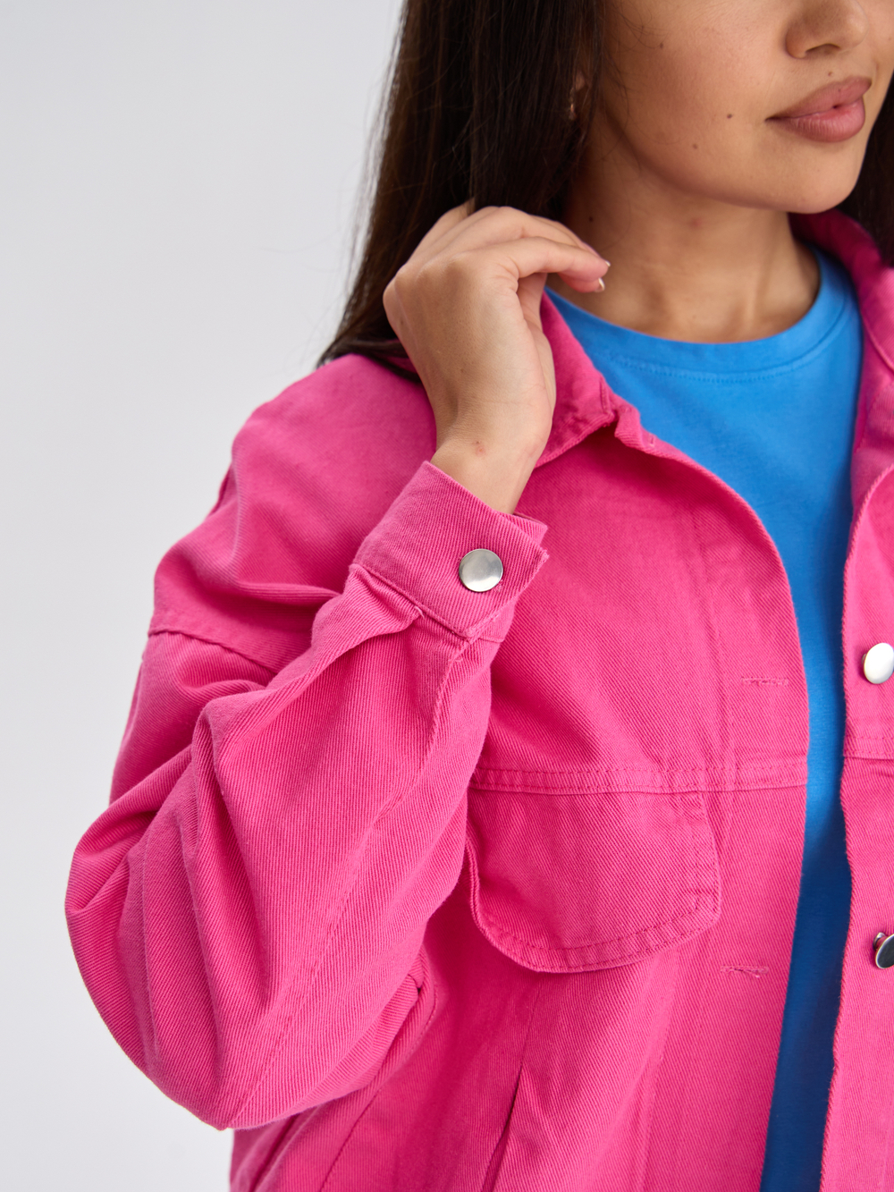 Джинсовая куртка женская розовая