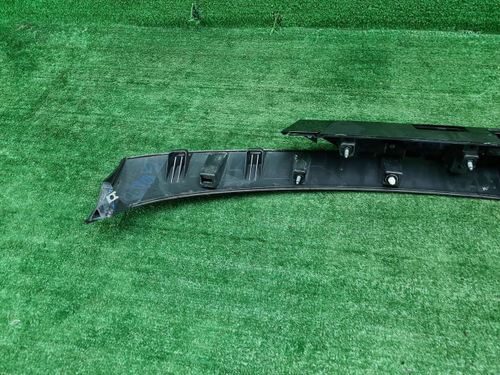 Накладка крышки багажника Faw Bestune T77 (18-нв)