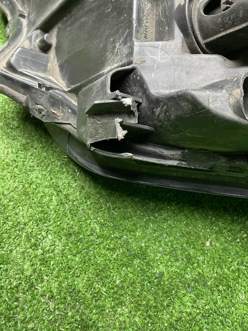 Фара правая Range Rover Vogue 4 L405 12-17 ксенон