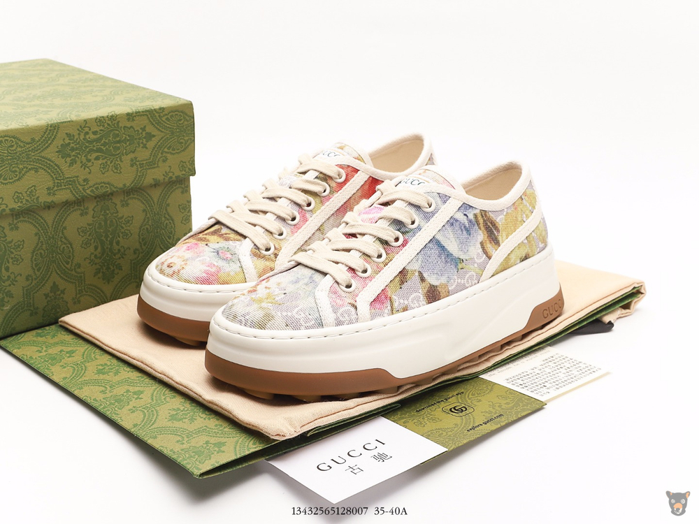 Кроссовки Gucci Women's GG Sneaker