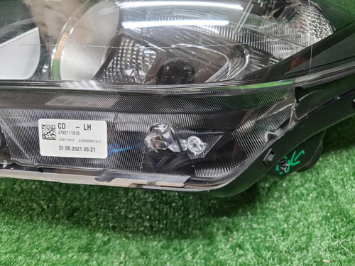 Фара левая Kia Ceed 3 (2018-2021) галоген