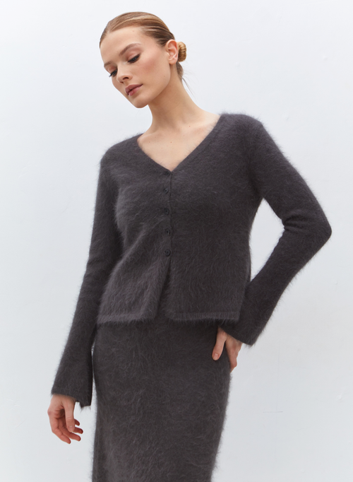 Пушистый кардиган из шерсти