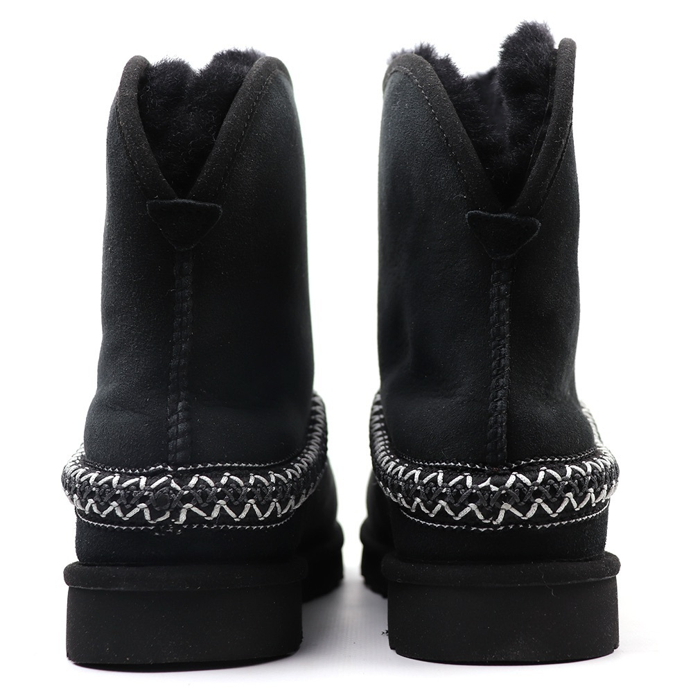 UGG Classic Short Crescent Black