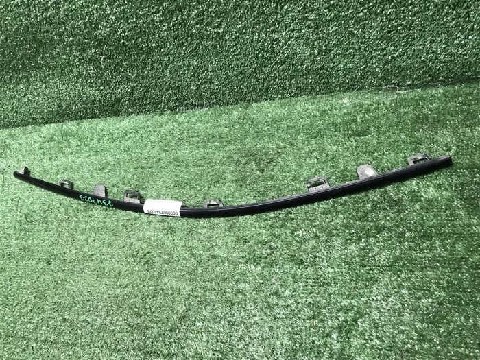 Молдинг переднего бампера правый Lixiang L9 22-нв