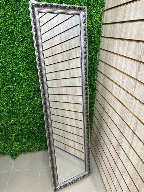 Зеркало в полный рост. Деревянный каркас. Узор серебро