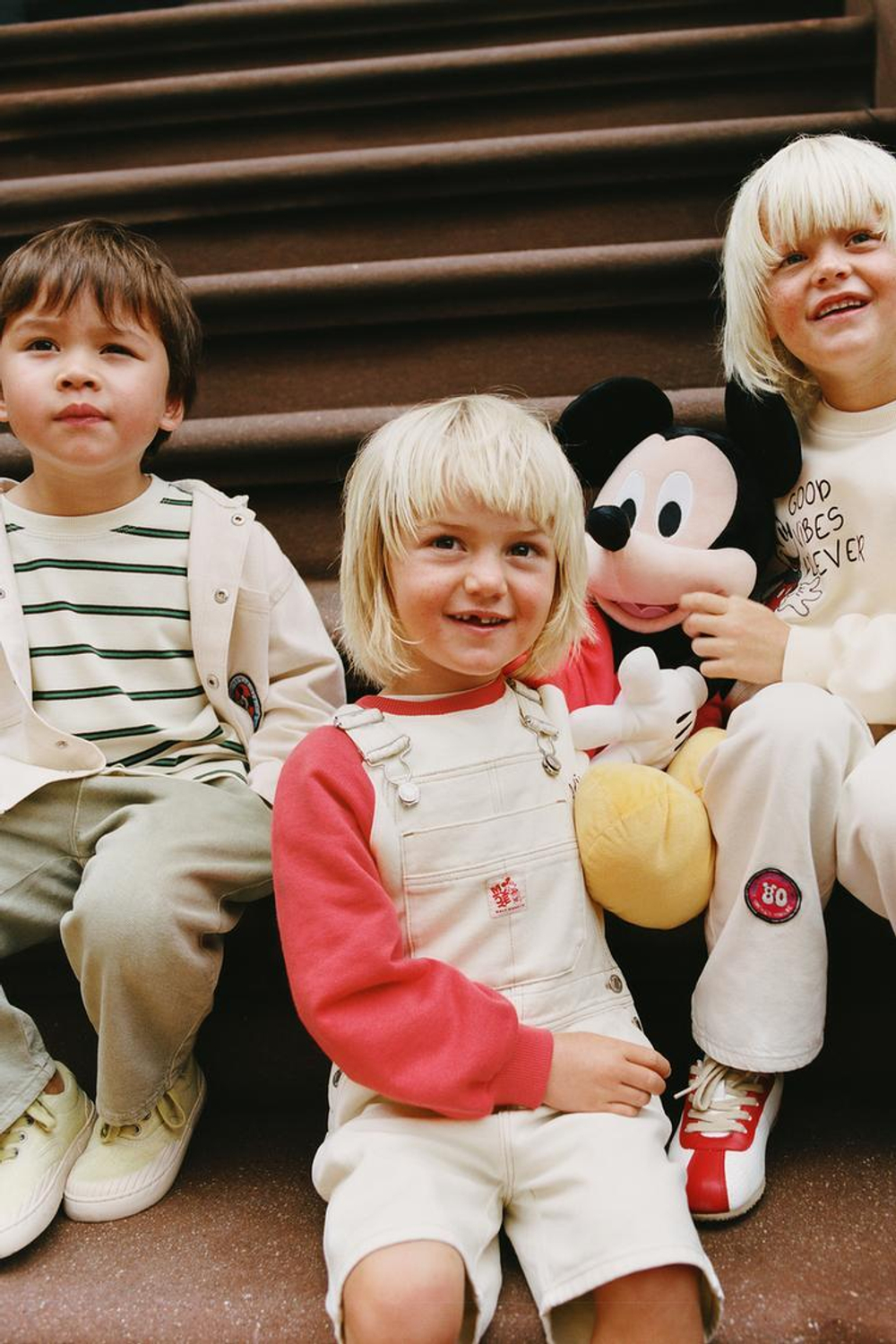 ZARA ТОЛСТОВКА MICKEY MOUSE © DISNEY, КРАСНЫЙ/БЕЛЫЙ