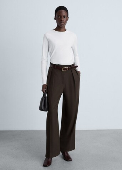 Тонкая футболка с круглой горловиной