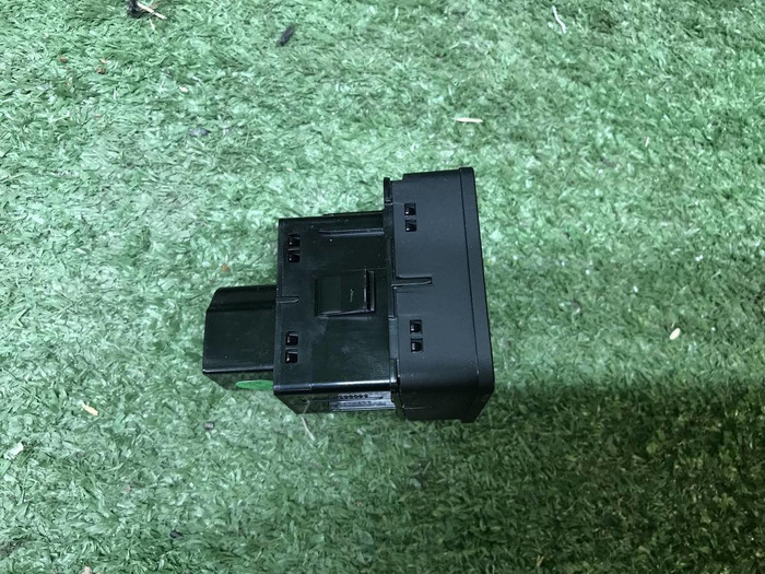 Кнопка старт-стоп Changan Uni-T (2020-н.в.)