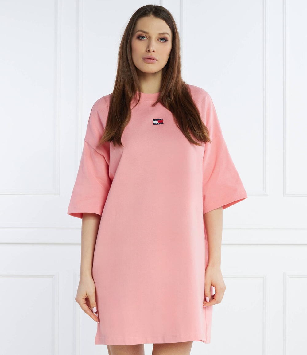 Платье BADGE TEE Tommy Jeans - пудрово-розовый(DW0DW18145)