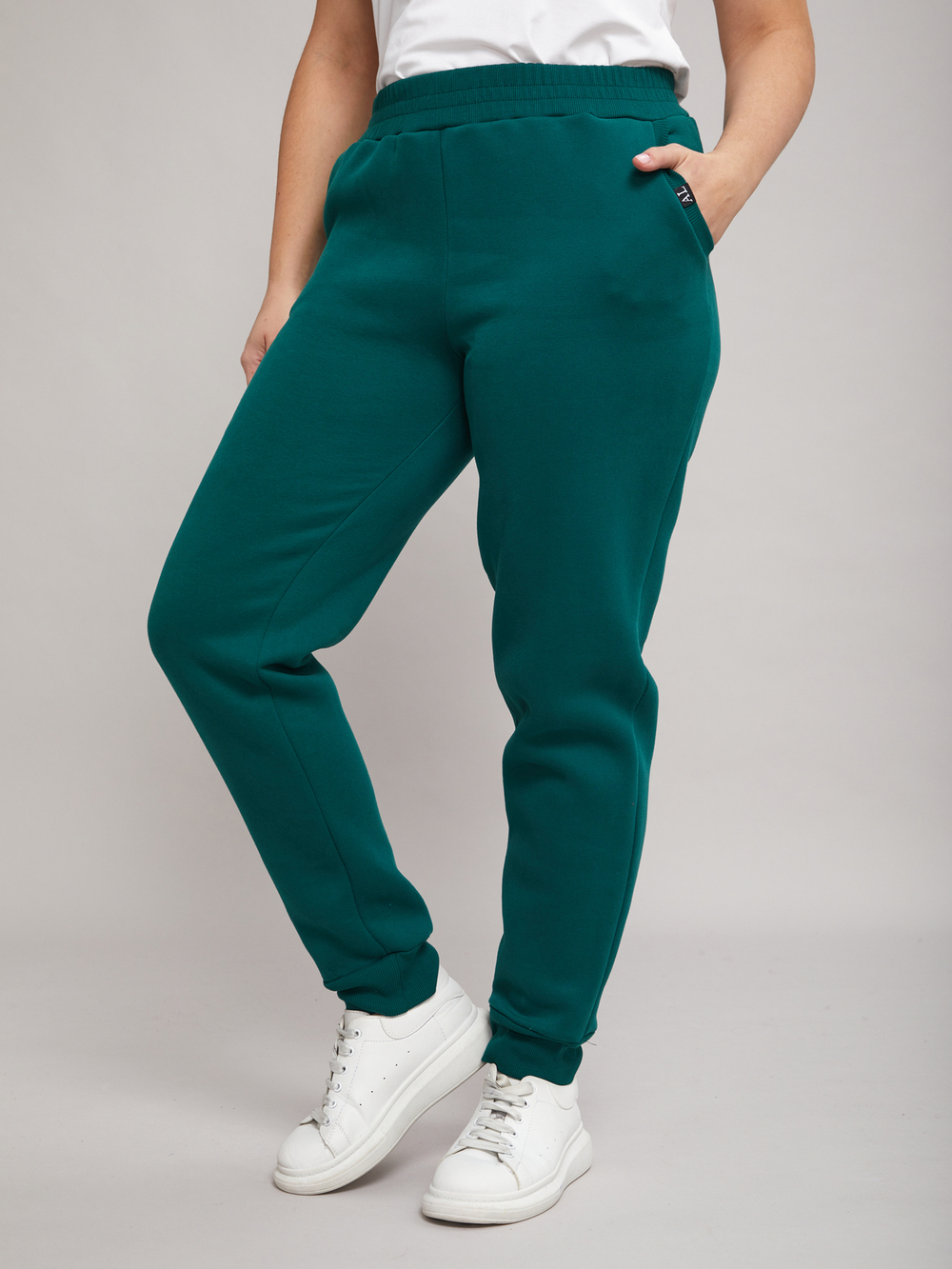 Костюмы с брюками КБофн-042/изумрудный