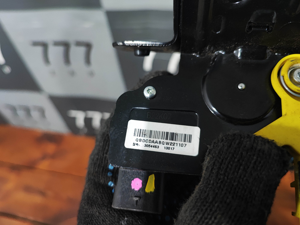 Замок багажника Haval Jolion 21-нв Б/У Оригинал 6305100XNZ01A