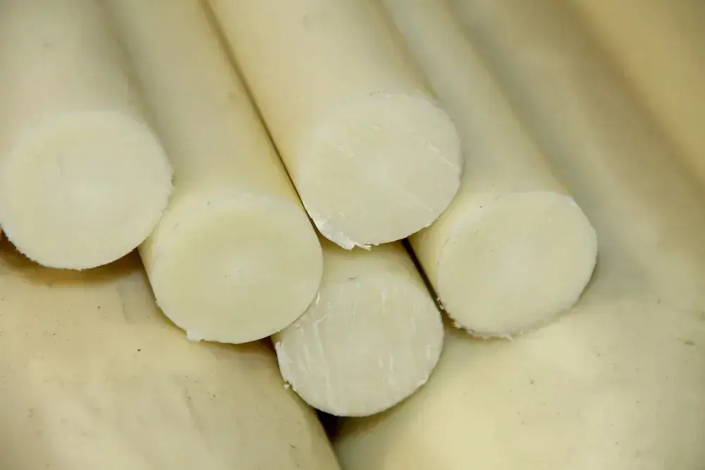 Капролон стержень (круг) ПА-6 ф40мм L200мм