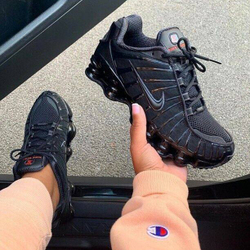 Кроссовки NIKE SHOX TL