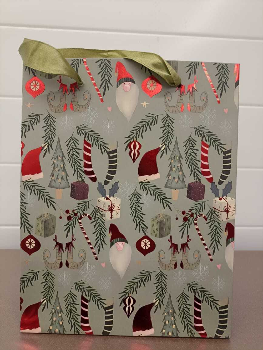 Пакет бумажный новогодний Елки и олени 23х18х10см 210г, SYLPD23-003