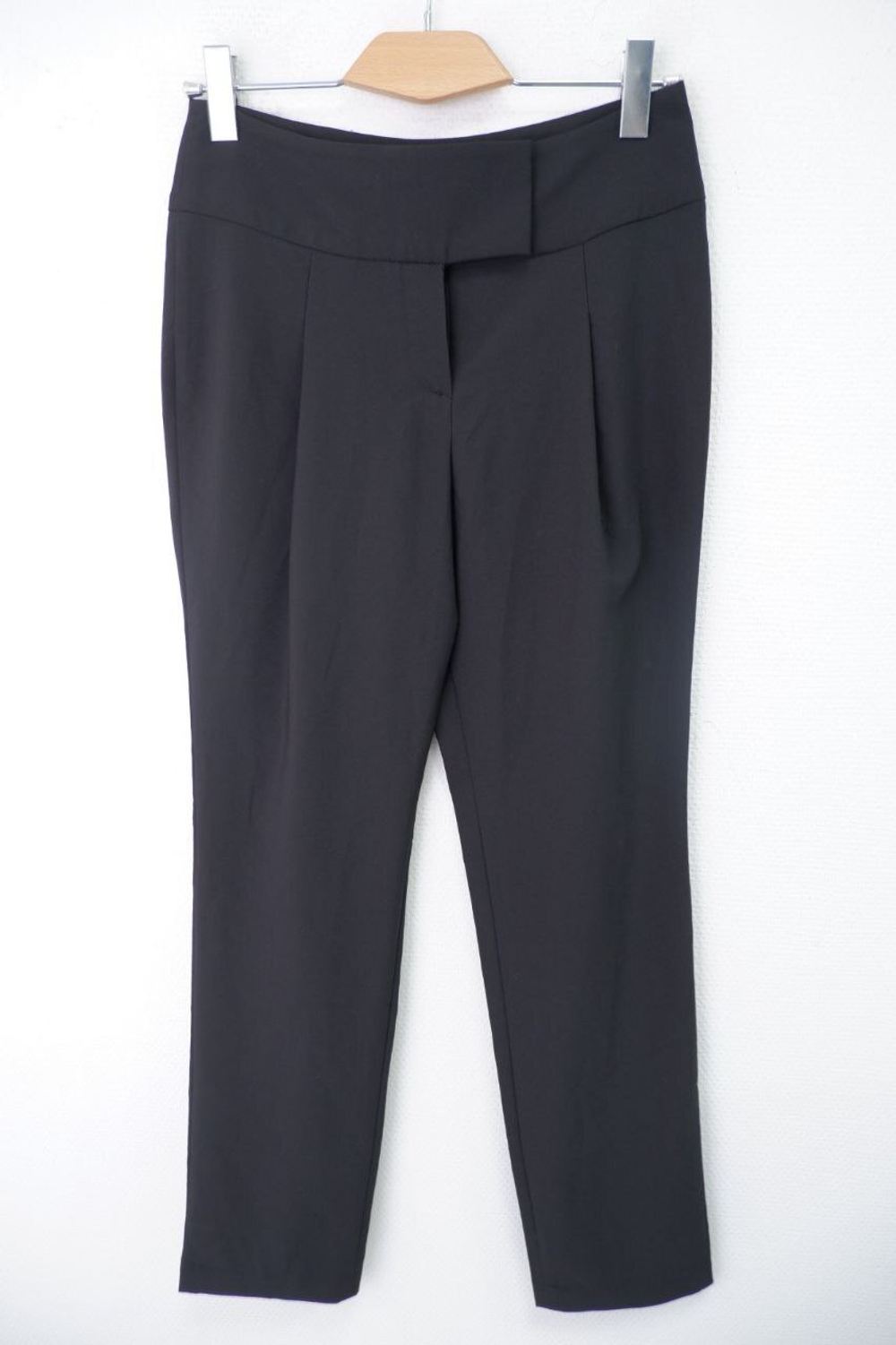 Брюки MAGDA стильные 44 размер, новые