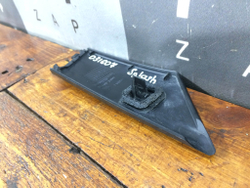 Накладка зеркала правого Suzuki Splash 08-15 Б/У Оригинал 8471951K00