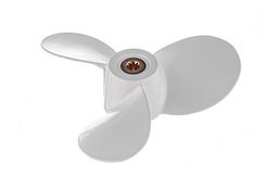 Винт Suzuki 4-6 HP, 7 1/2 x 7