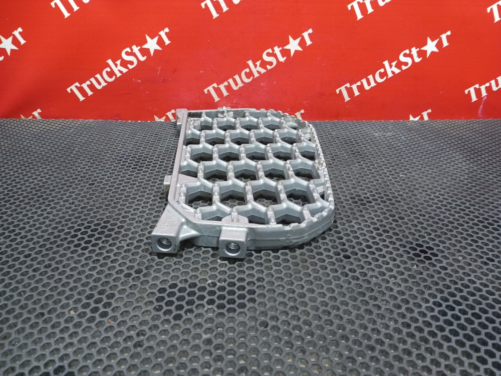 Ступенька подножки нижняя 2021г.