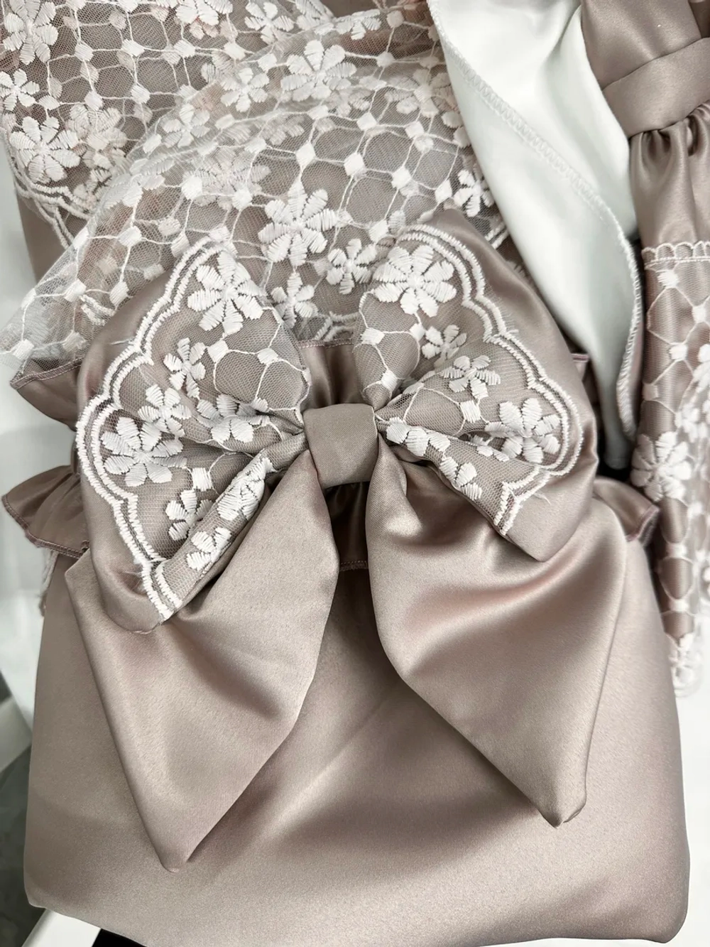 Конверт на выписку новорожденного весна